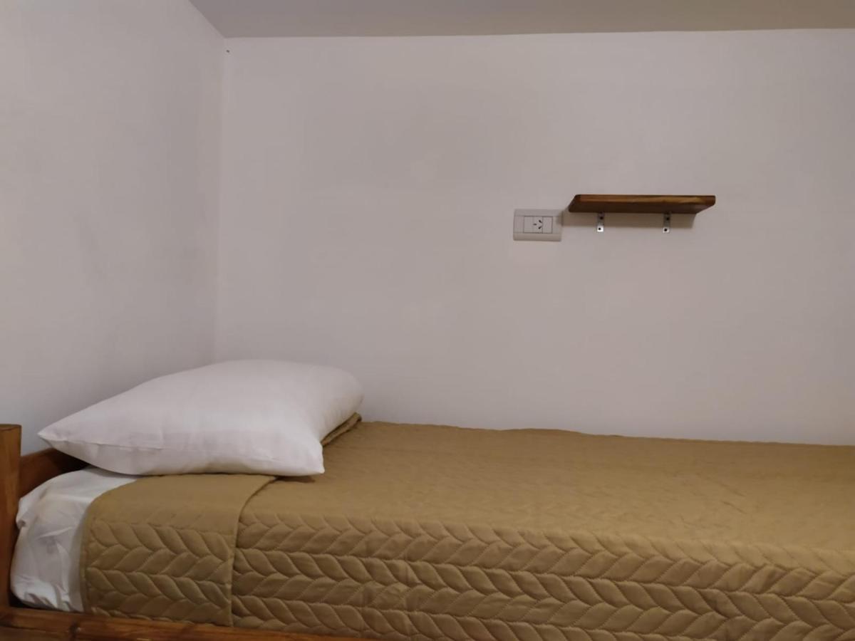 Alma Travelers Hostel El Chalten Luaran gambar